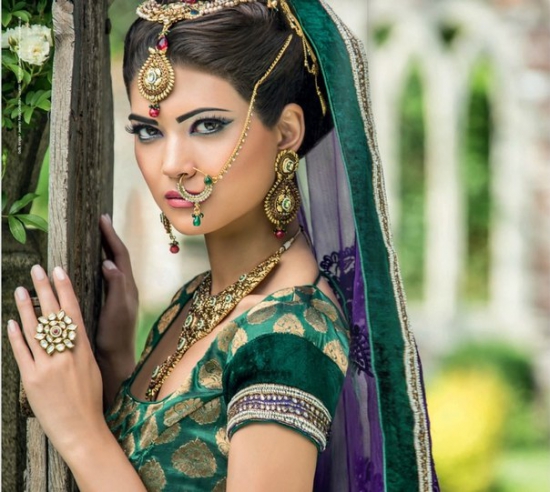 Красивый индийский макияж